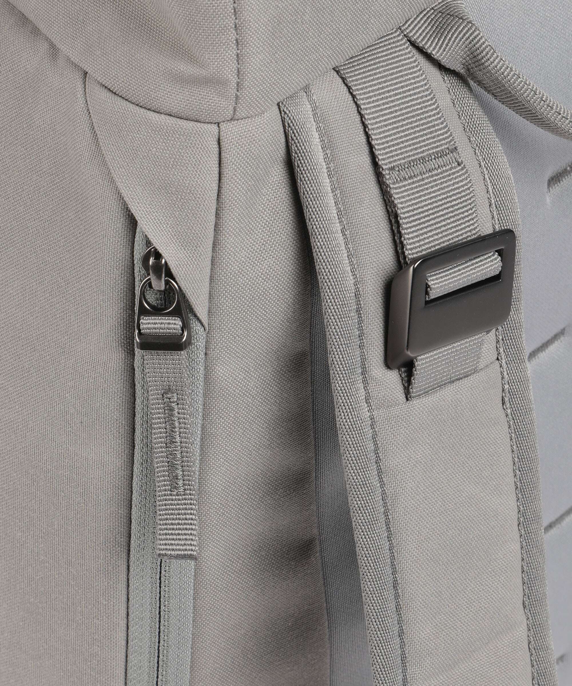 Db Hugger 30 Plecak sand grey - Image 4